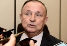 Adolfo Menezes diz que sua “possível reeleição não está garantida”